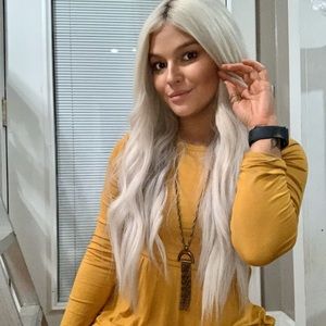 Meet your Posher, Hope